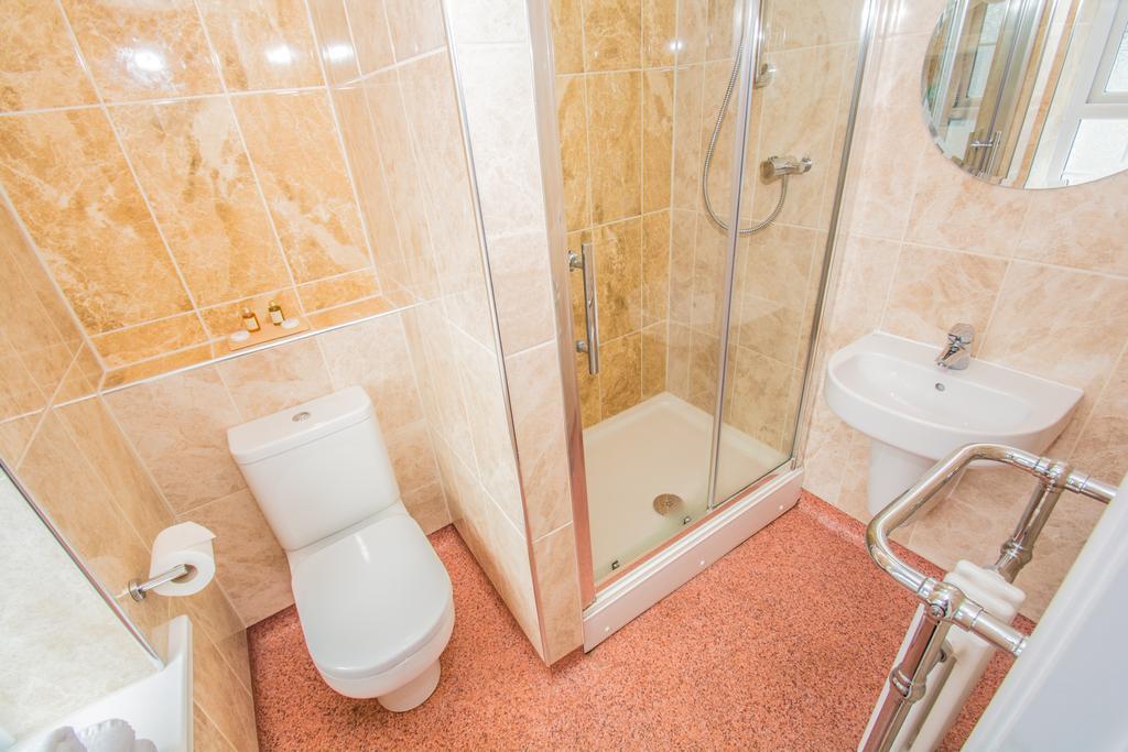 Victoria Inn Cowbridge Kültér fotó