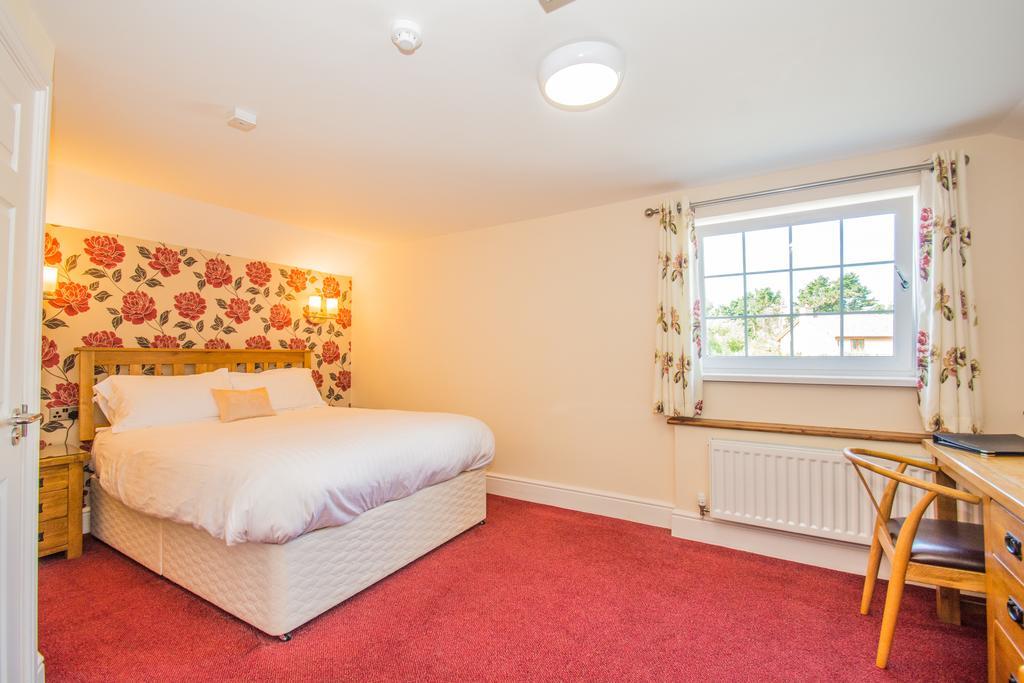 Victoria Inn Cowbridge Kültér fotó
